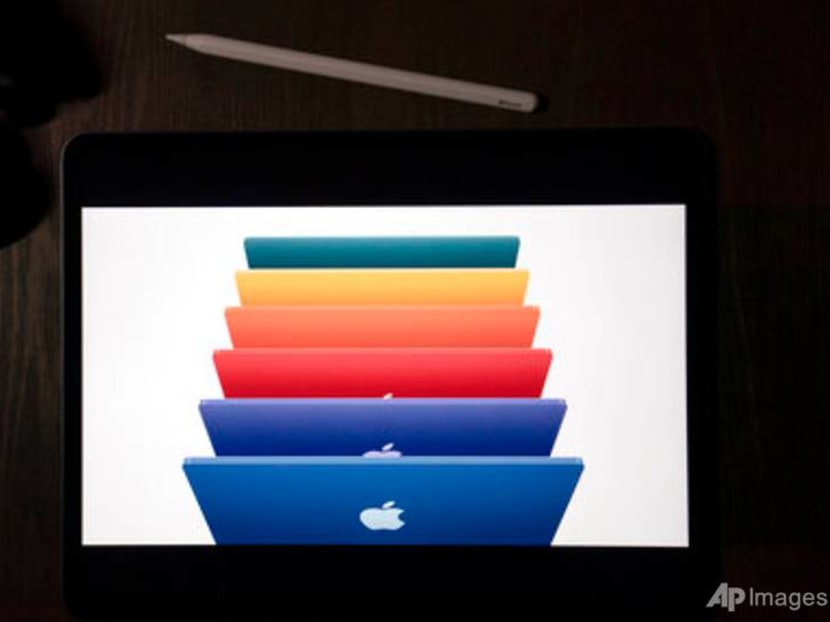 Commentary: Gulf between Apple patrons and PC users just got wider