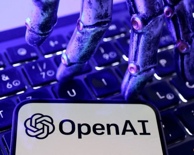OpenAI considers drastic price cuts, anticipating war for users with Anthropic, WSJ reports
