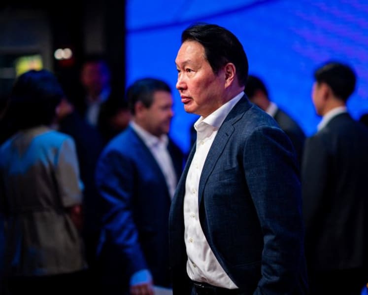 SK Hynix's shares jump 14% in marquee US debut as AI euphoria persists