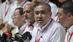 jelasBERITA: Apa bakal berlaku selepas Anthony Loke tawar diri letak jawatan?
