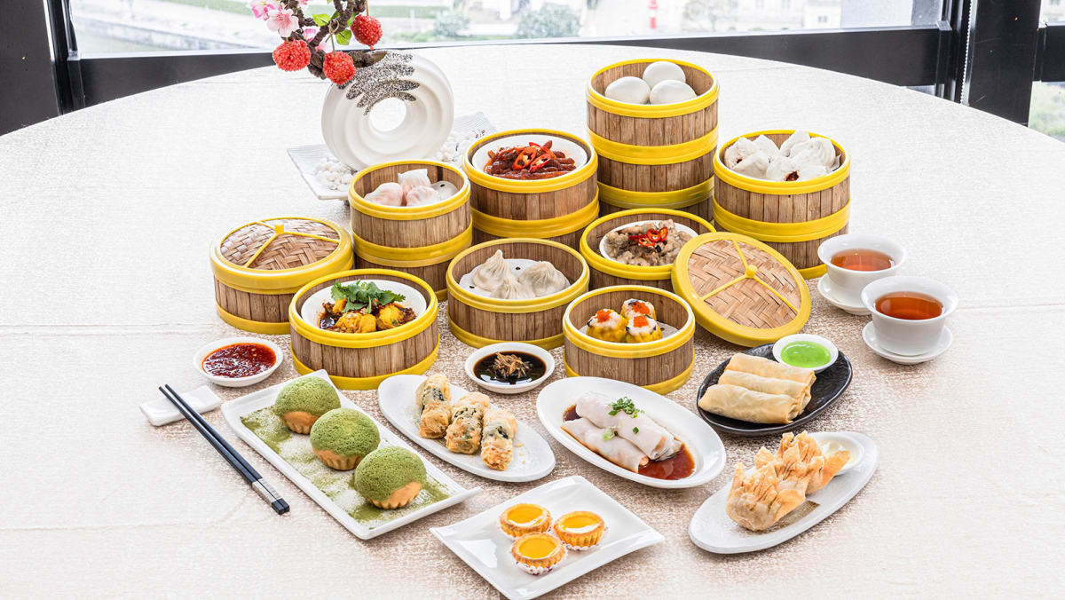 Let fortune favour the full: Win a year of free dim sum and S$3,000 in cash vouchers at Peach Garden