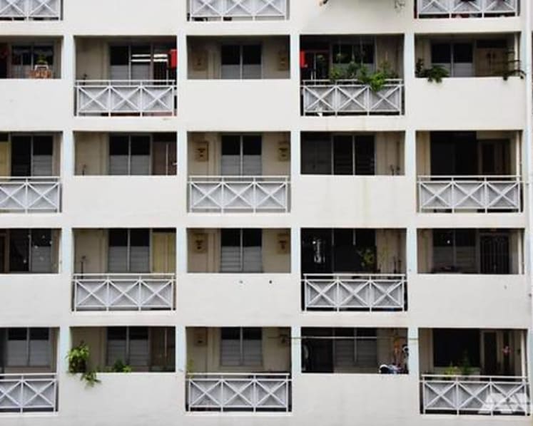 Man posed as HDB-approved contractor to cheat elderly into paying for 'required works'