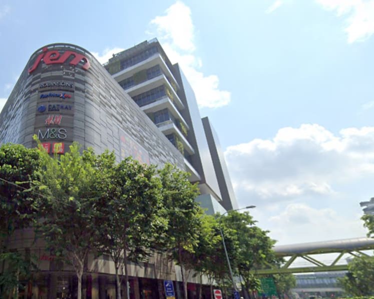 Driver fined for deliberately scratching vehicle next to his at Jem car park