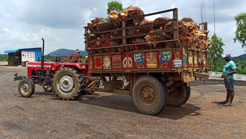 Exclusive-Indian refiners cancel palm oil contracts on duty hike, price rise Exclusive-Indian refiners cancel palm oil contracts on duty hike, price rise