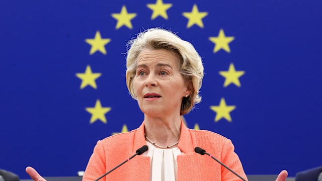 欧洲议会否决两项对冯德莱恩的不信任动议