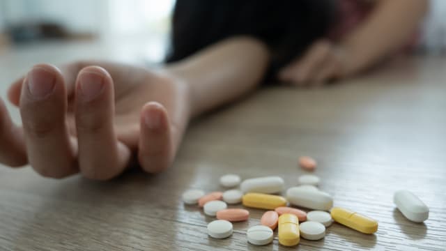 尚穆根：每个五月份第三个星期五被定为"毒品受害者纪念日"