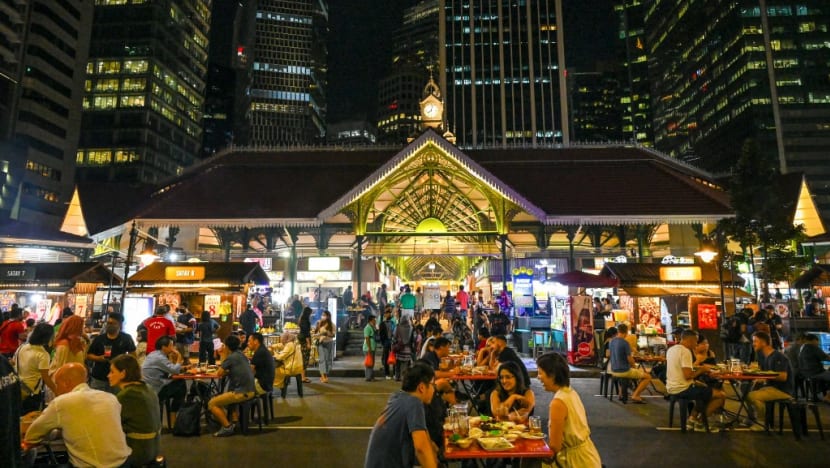 Singapore reports 15,851 new Covid-19 cases, 6 deaths 