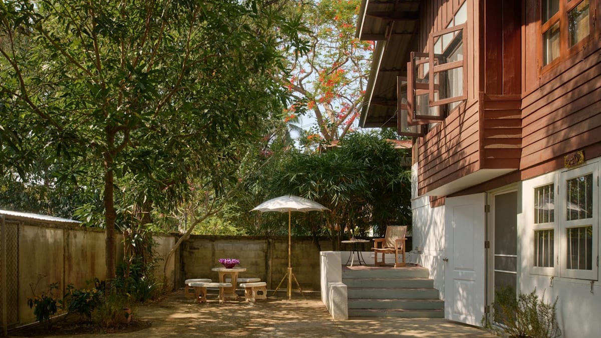 Ngôi Nhà Nhỏ Chiang Mai kết hợp lịch sử gia đình, nghề thủ công Thái Lan và việc phục hồi nhẹ nhàng tại khu phố Wat Ket của thành phố (Ảnh: Jovian Lim)