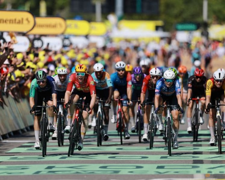 Waerenskjold claims surprise win in stage 11 of Tour de France