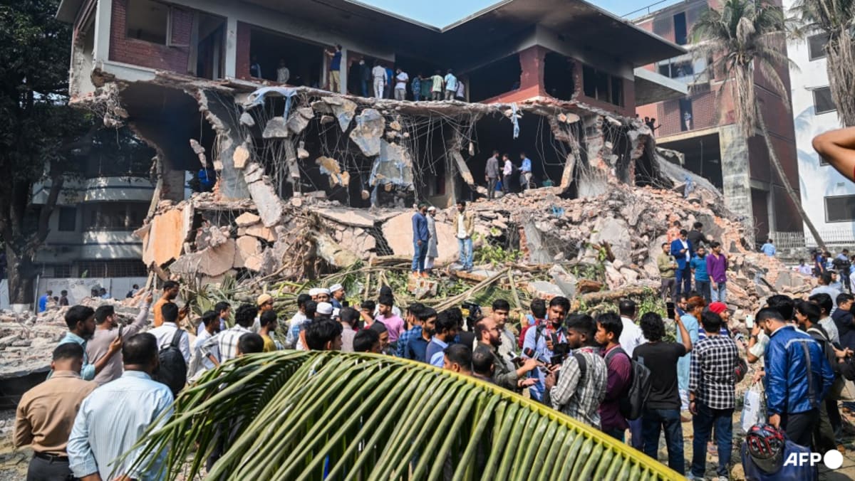 Key Bangladesh party warns over unrest after buildings smashed Key Bangladesh party warns over unrest after buildings smashed