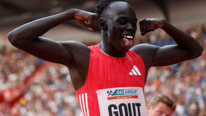 Australian teen sensation Gout betters his own 200m national record