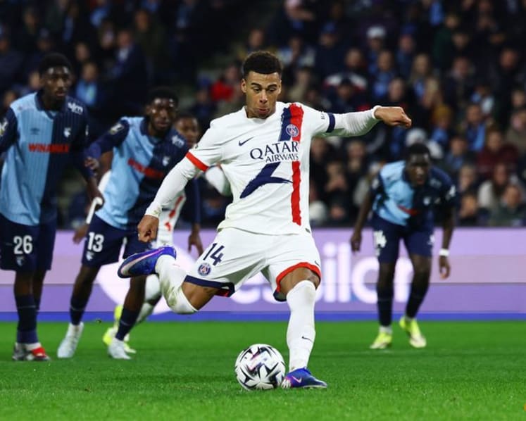 PSG extend lead atop League 1 with 1-0 win at Le Havre