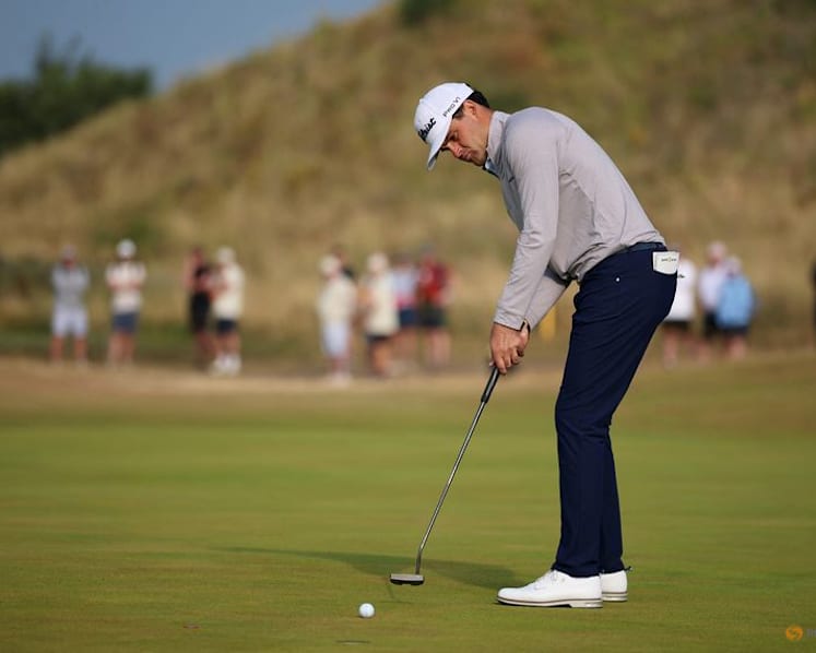 Australian Herbert moves top of Open leaderboard with birdie blitz