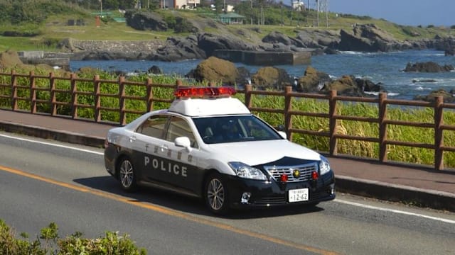 顾客险误饮！日本男将尿液装饮料瓶放货架被捕