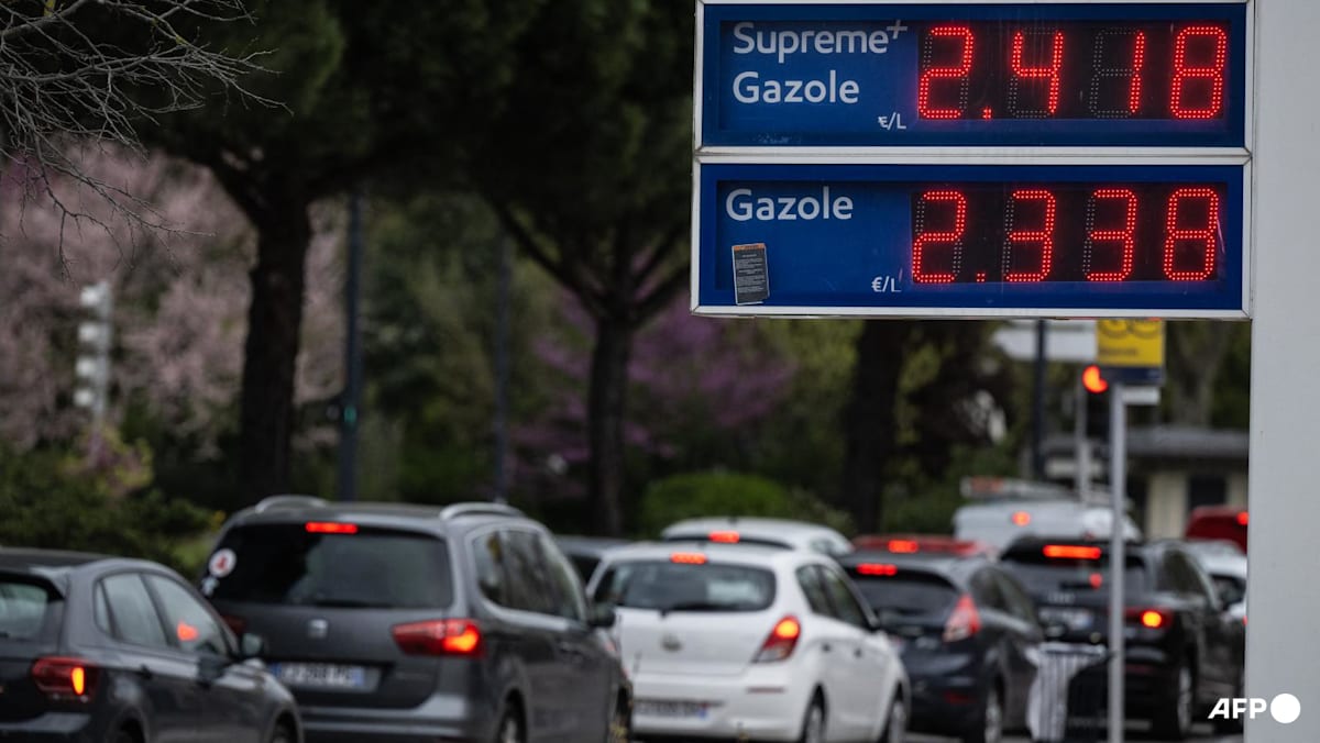 Five EU nations urge tax on energy firms' windfall profits