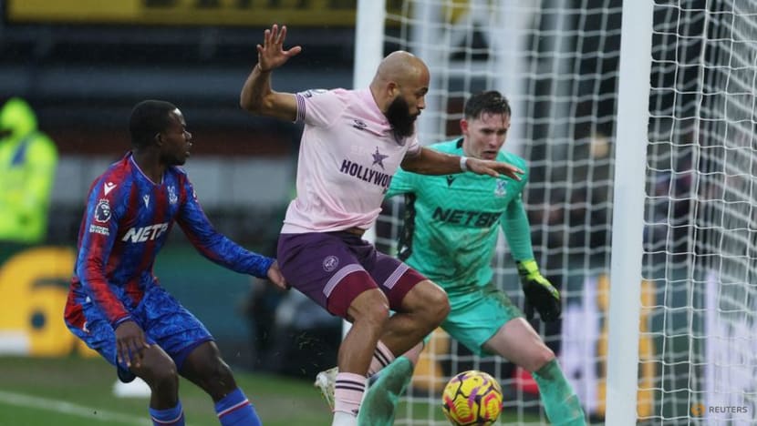 Schade and Mbeumo score to give Brentford 2-1 win at Palace
