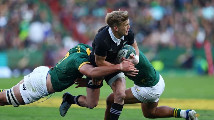 Barrett replaces McKenzie as All Blacks flyhalf for Cane's 100th test Barrett replaces McKenzie as All Blacks flyhalf for Cane's 100th test