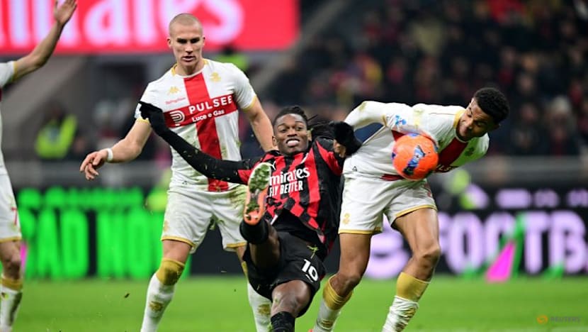 Milan salvage unbeaten run in dramatic draw with Genoa