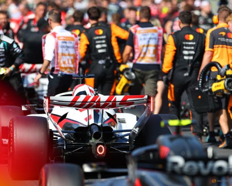 Italian Grand Prix re-started after Leclerc crashes out