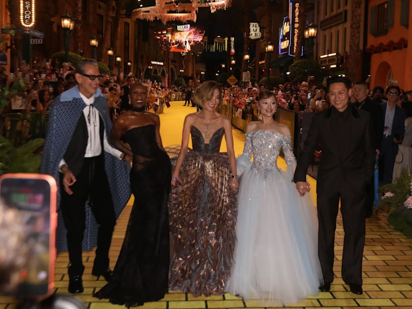 Ariana Grande fan chaos, selfies, karaoke: What happened at Wicked: For Good premiere in Singapore