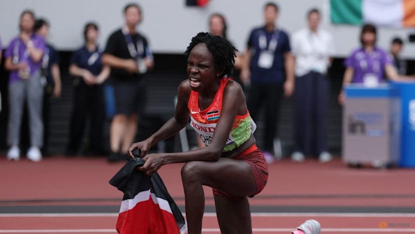 Jepchirchir sprints to marathon gold, Ingebrigtsen out of 1,500m