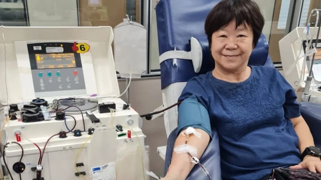 40年来每两周捐血一次 马国女子捐血多达580次获表彰
