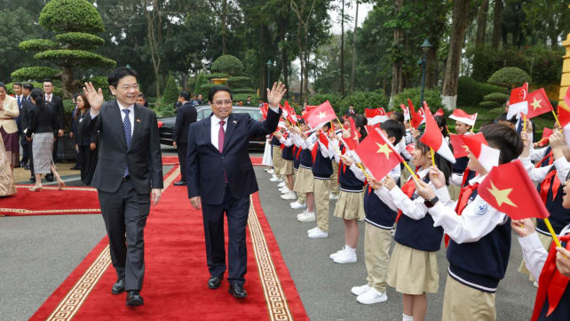 Singapore, Vietnam sign five agreements across digital development, people ties, electricity trade