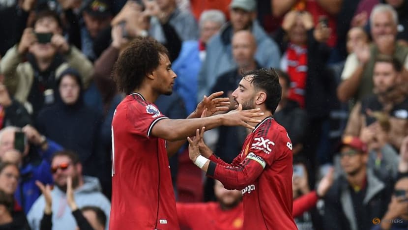 Stoppage-time Fernandes penalty earns Man United nervous win over Burnley
