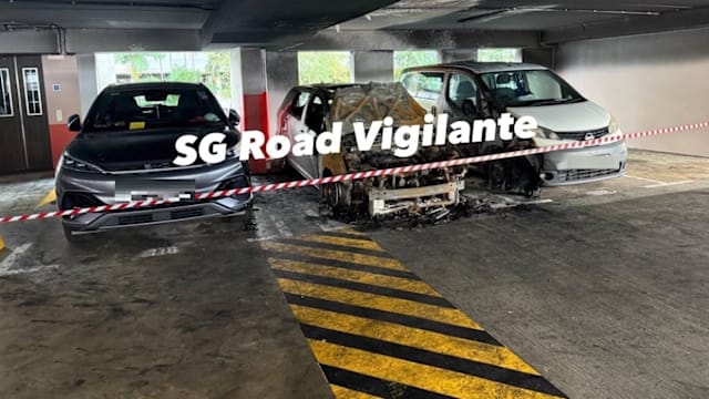 组屋停车场休旅车着火 现场传爆炸声