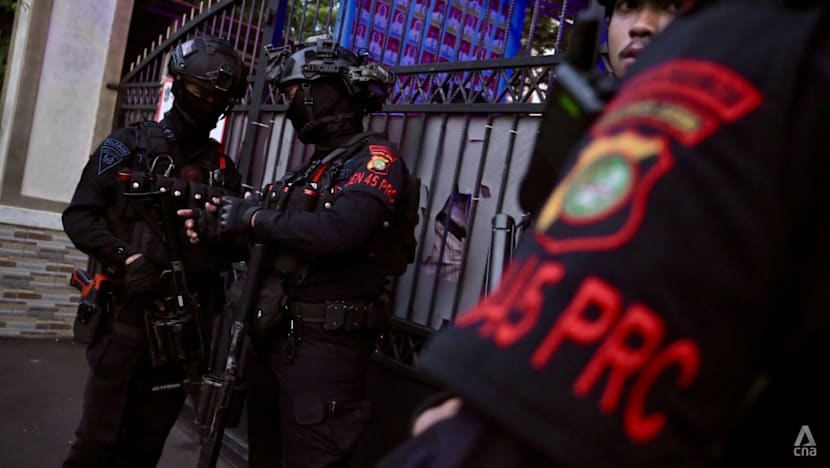 Explosion at mosque in Jakarta injures 55 people, teen suspect identified 