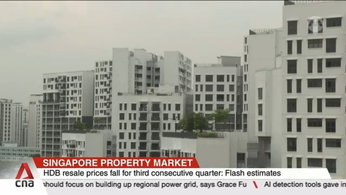 HDB resale prices fall 0.2% in Q3; private home prices rise 1.4%