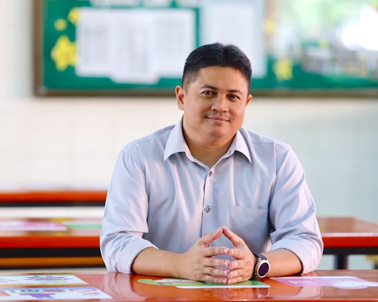 Teachers awarded for using innovative teaching methods in school