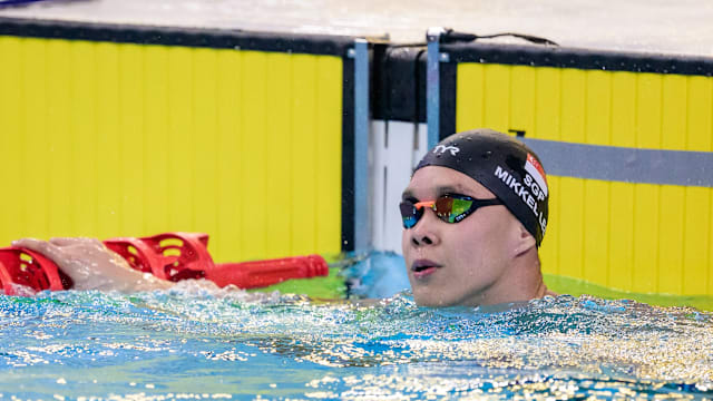 李君杰100米自由泳力压柯正文 夺我国本届东运游泳首金