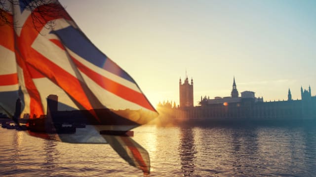晨光|纸上风云：英国拟调低投票年龄 会改变政局吗？