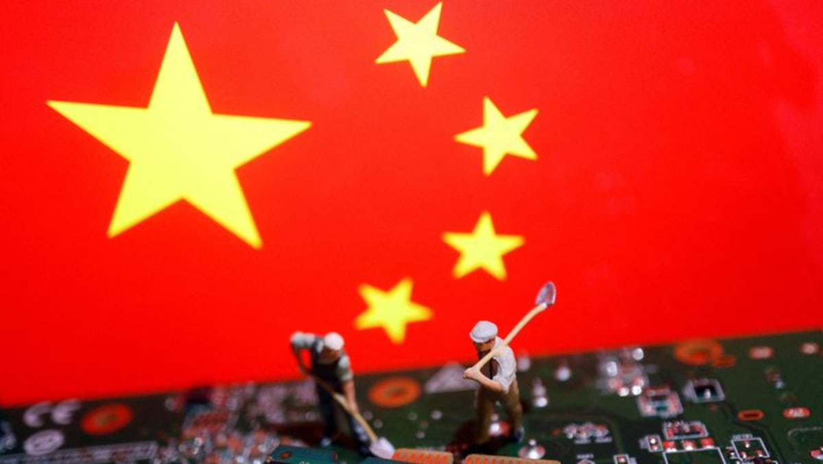 China's purchases of chipmaking equipment to decline in 2025, consultancy says