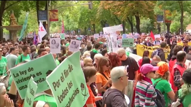 西班牙再爆发示威 抗议过度旅游导致房租飙升