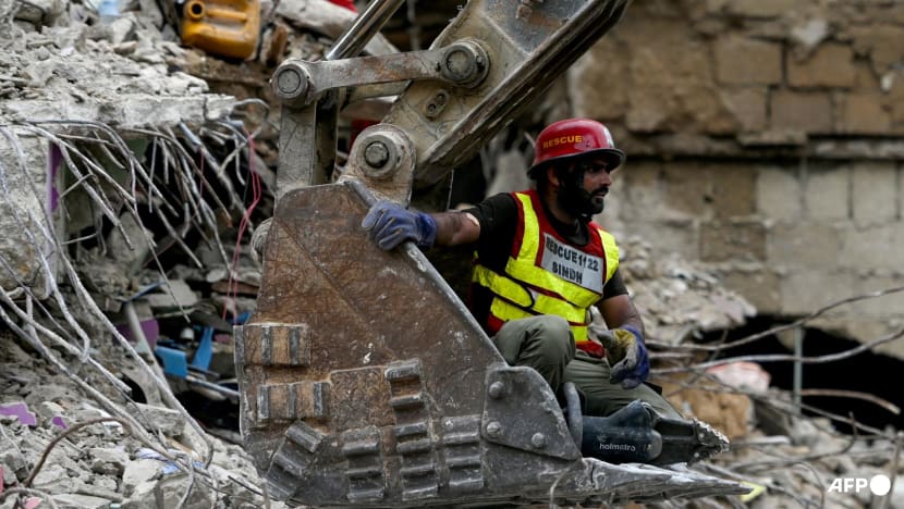 Death toll in Pakistan building collapse rises to 27 Death toll in Pakistan building collapse rises to 27