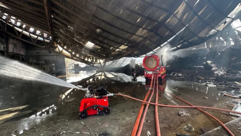 Fire at Kranji warehouse extinguished after 4 days Fire at Kranji warehouse extinguished after 4 days