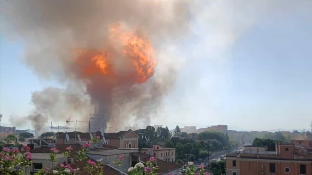 意大利罗马发生加油站爆炸事故 20多人受伤