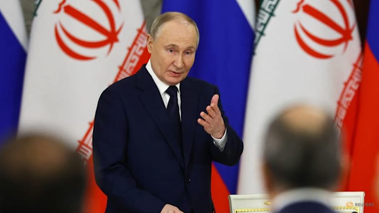 Commentary: Only one man is doing any ‘winning’ in the Iran war