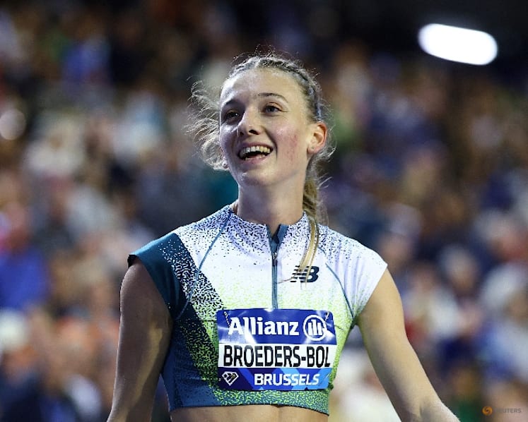 From hurdles to history? Broeders-Bol targets 800m title after stunning switch