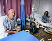 Nepal searches for avalanche victims