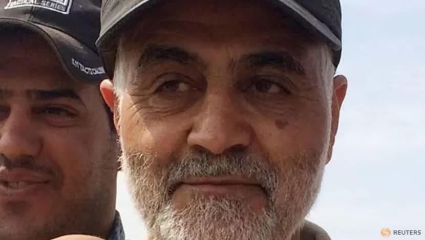 AS kerah askar tambahan; Iran ikrar 'balas dendam' atas kematian Soleimani AS kerah askar tambahan; Iran ikrar 'balas dendam' atas kematian Soleimani
