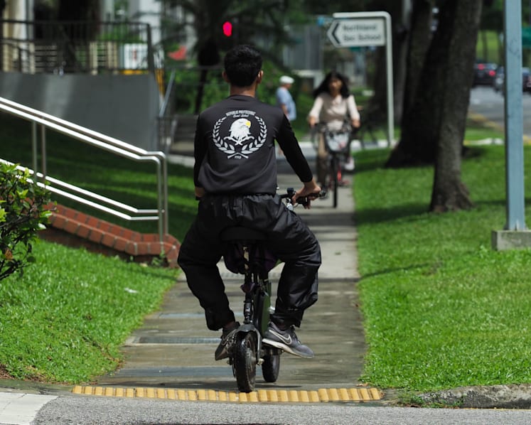 E-scooters still common on footpaths, six weeks after ban