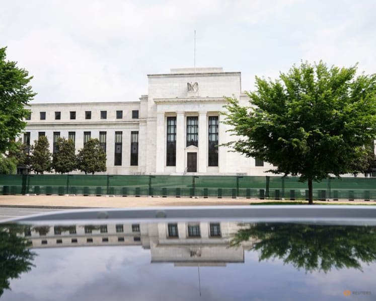 Fed resumes easing path, other major central banks on hold