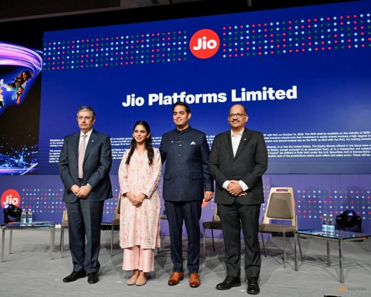 Ambani's US$3.2 billion Jio Indian IPO lures investors as bids surge on final day