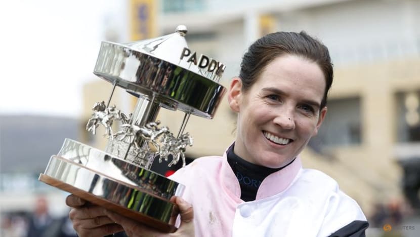 Horse racing-Trailblazing female jockey Blackmore retires 