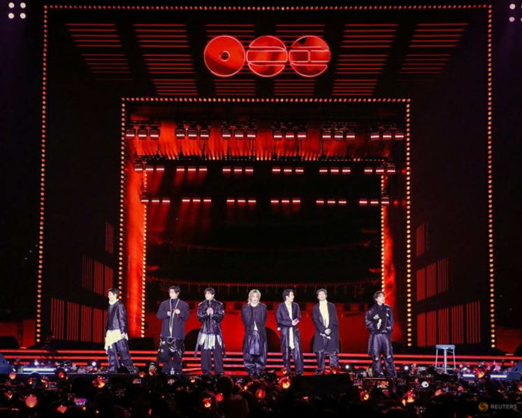 BTS unveil 23-song setlist at Goyang tour opener amid heavy rain