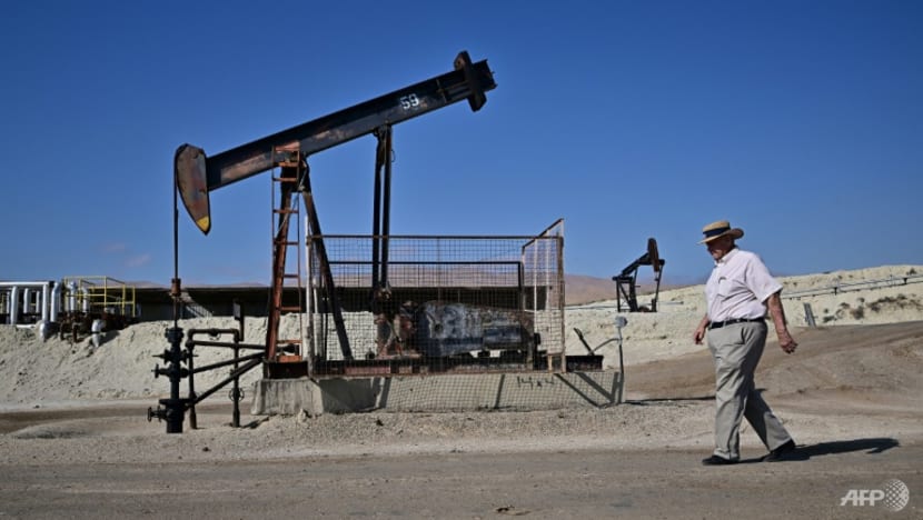 California oil towns struggle under strict drilling regulations California oil towns struggle under strict drilling regulations