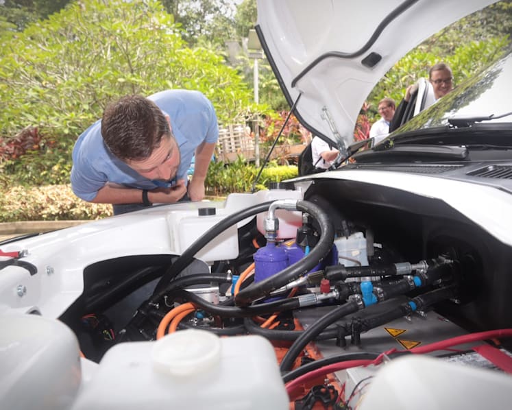 Singapore’s first electric taxi ‘now road-ready’